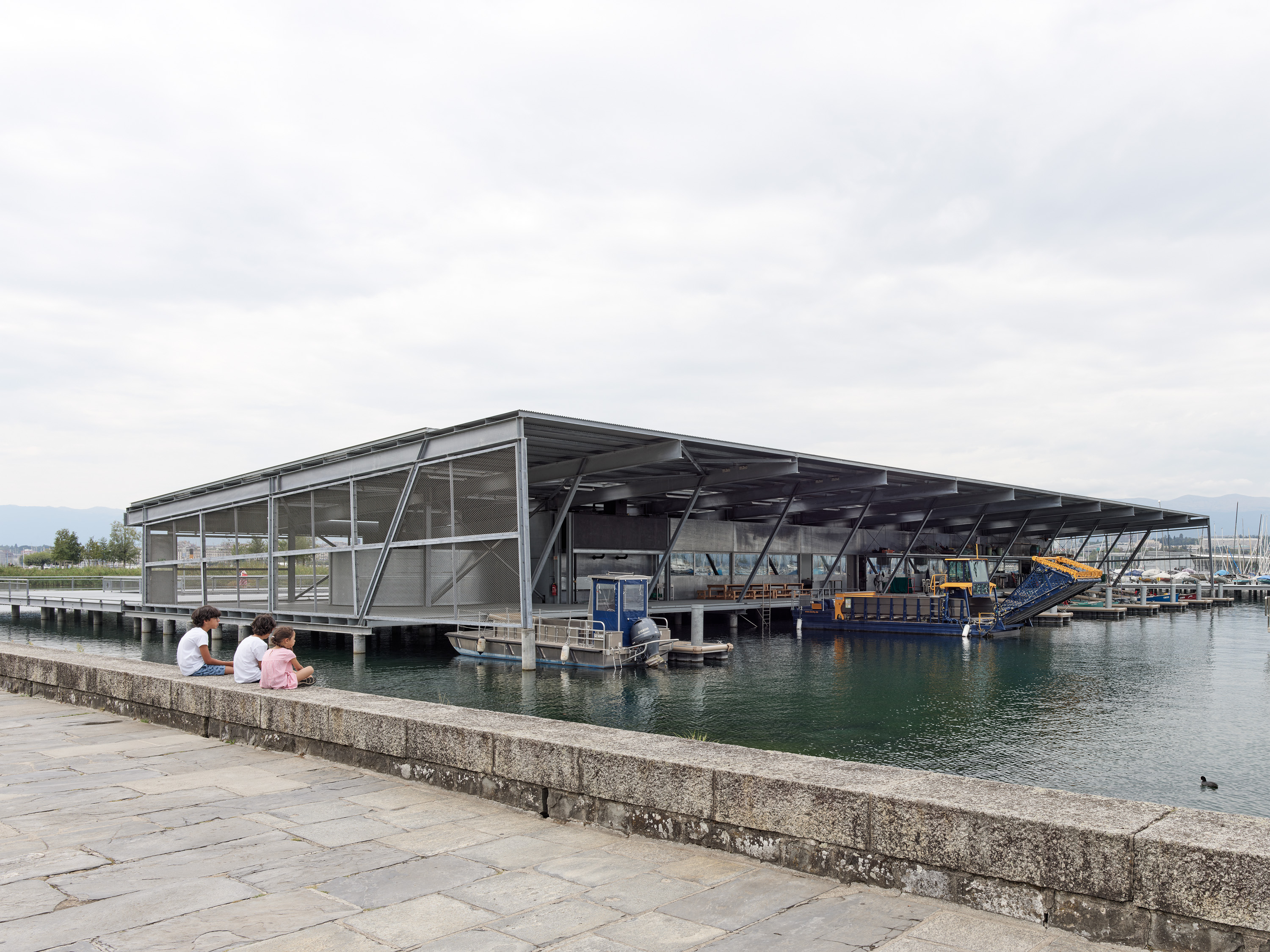 Ahp0061 AIQ4 011652 J3